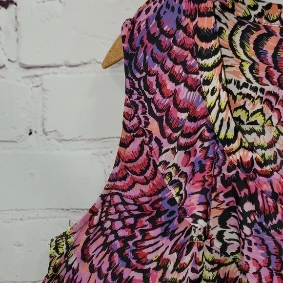 Lane Bryant Pink Multicolor Peacock Pattern Ruffle Sleeveless Size 14 - Picture 3 of 8